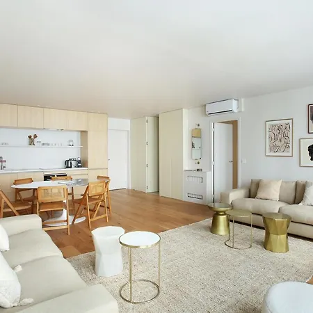 In The Center Of By Prestige Appartamento Parigi