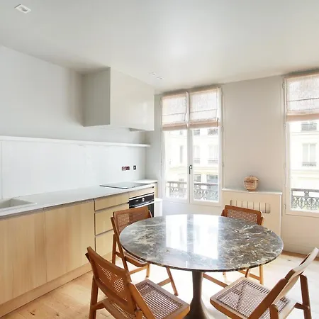 Apartment In The Center Of By Prestige Paris