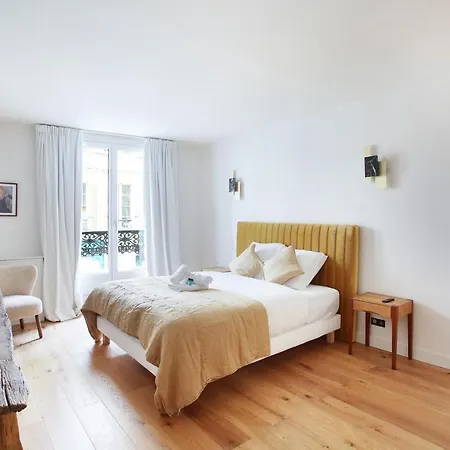 Apartment In The Center Of By Prestige Paris